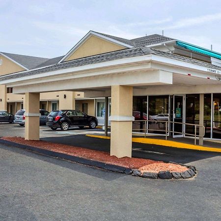 Quality Inn Waterbury Εξωτερικό φωτογραφία