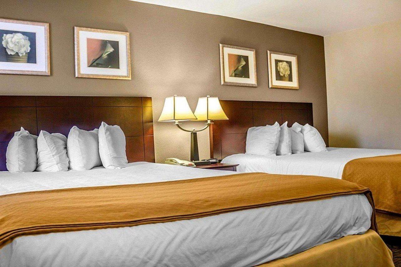 Quality Inn Waterbury Εξωτερικό φωτογραφία