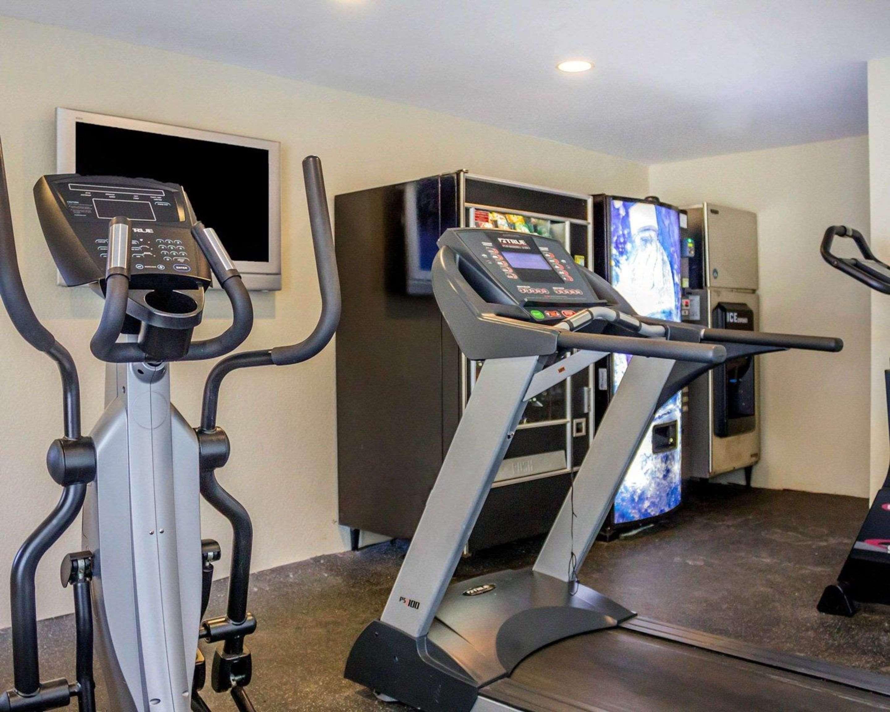Quality Inn Waterbury Εξωτερικό φωτογραφία