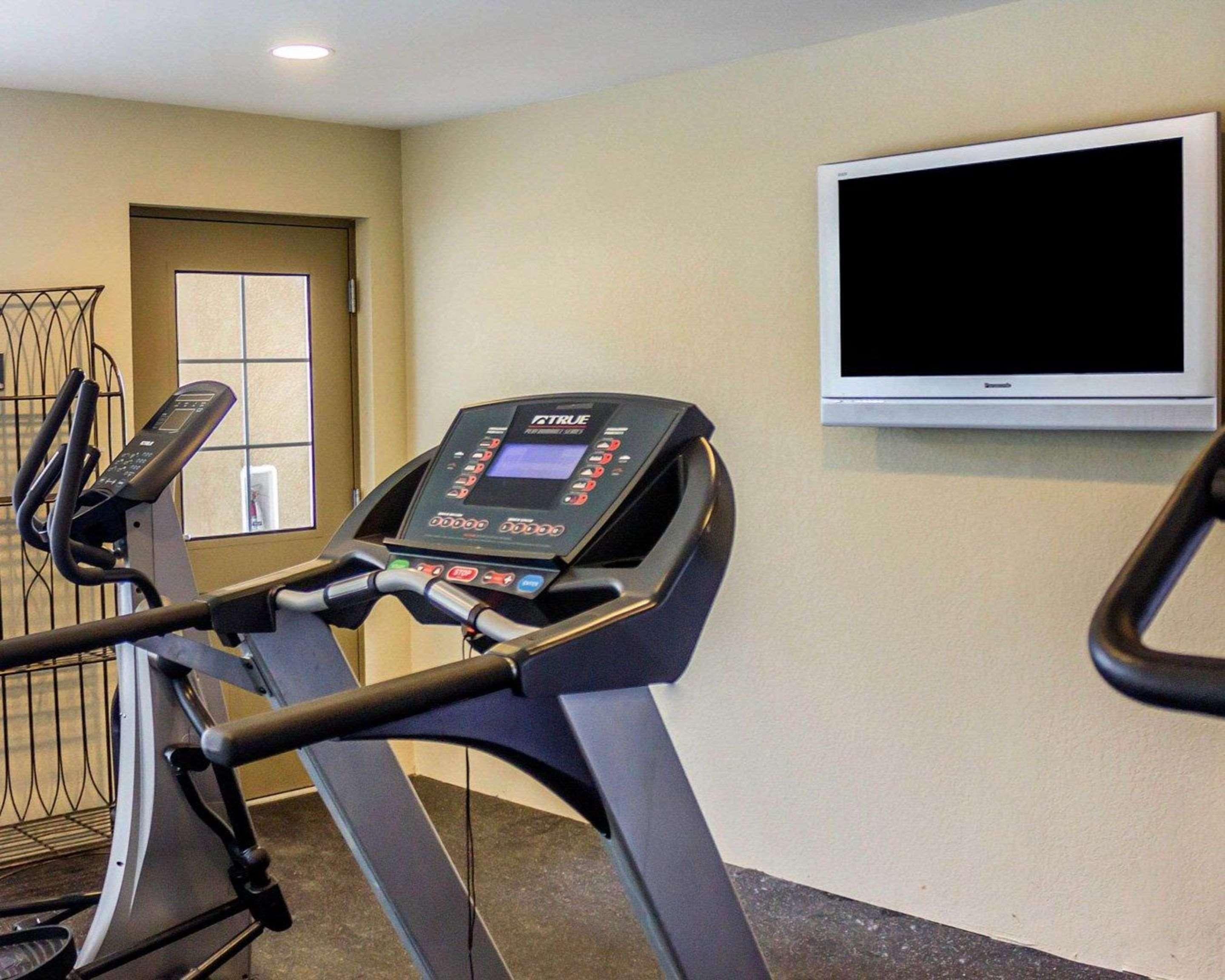 Quality Inn Waterbury Εξωτερικό φωτογραφία