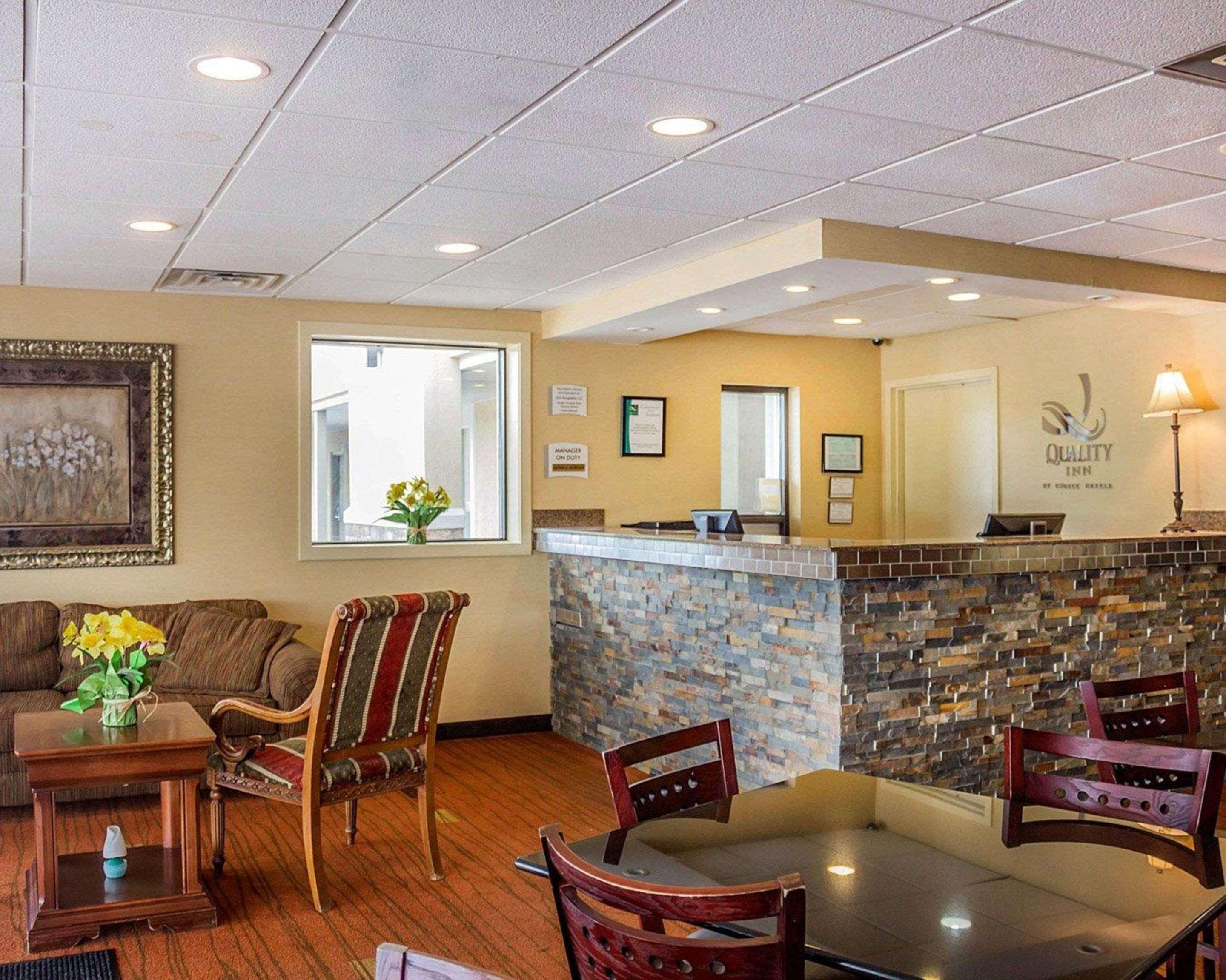Quality Inn Waterbury Εξωτερικό φωτογραφία