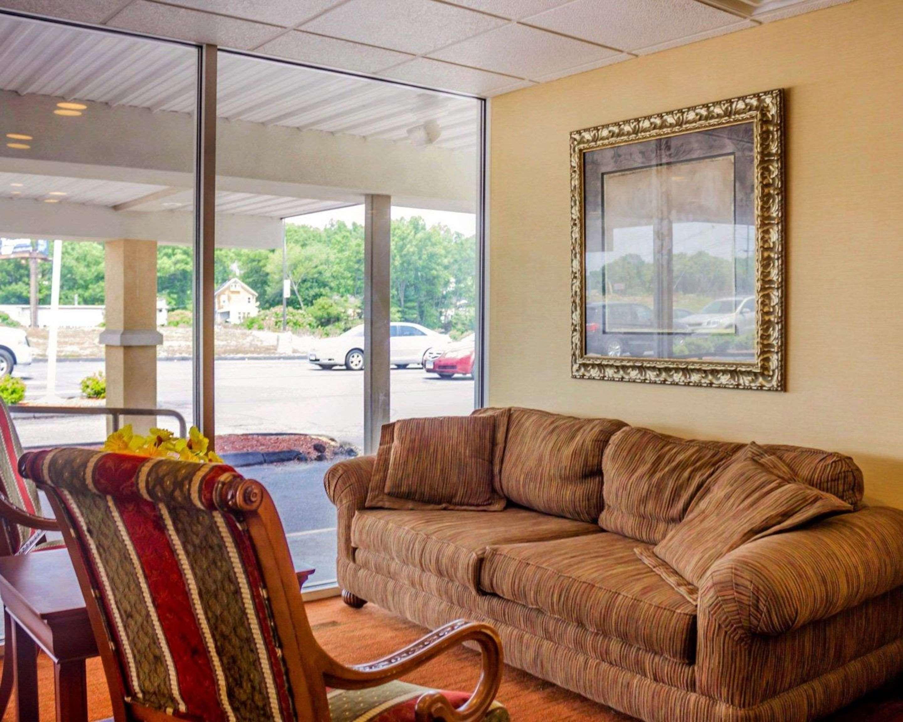 Quality Inn Waterbury Εξωτερικό φωτογραφία