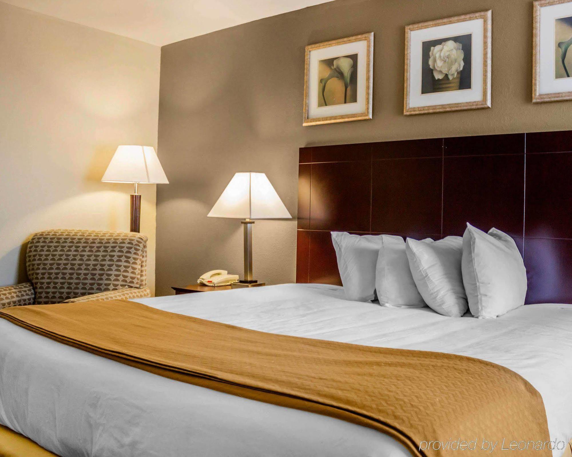 Quality Inn Waterbury Εξωτερικό φωτογραφία