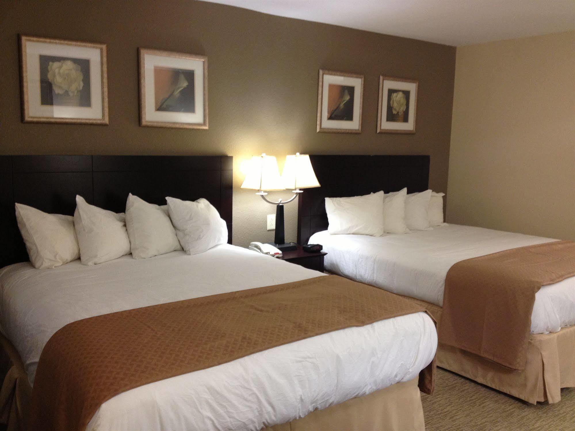 Quality Inn Waterbury Εξωτερικό φωτογραφία